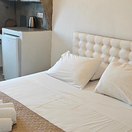 Joannes Vacation Rooms Adamantas Exterior photo