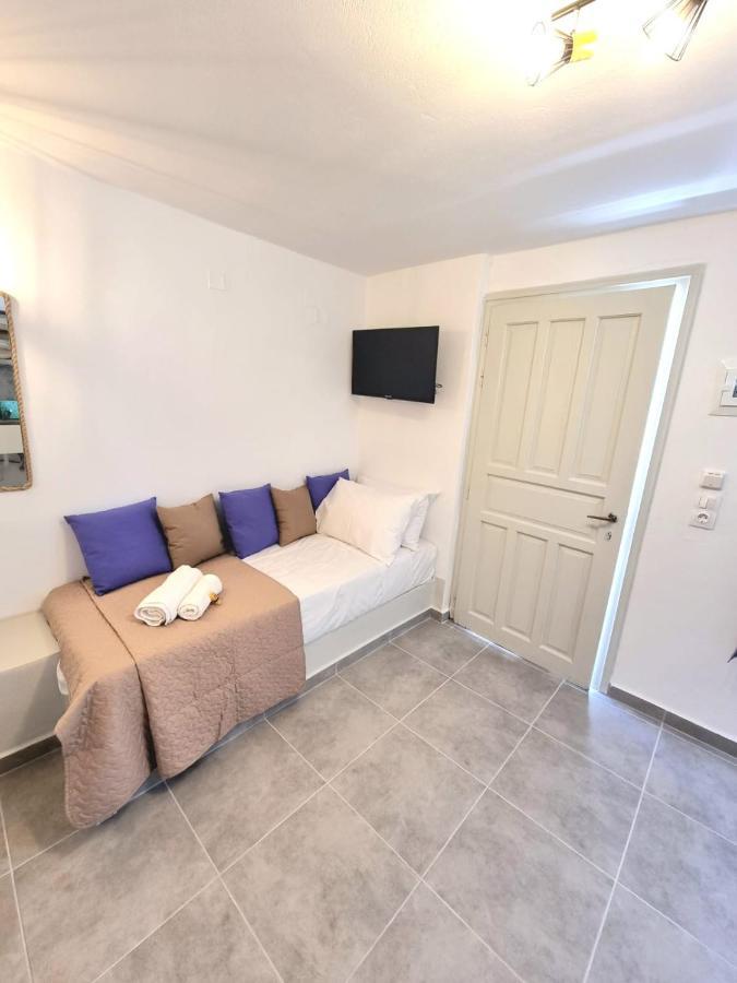 Joannes Vacation Rooms Adamantas Exterior photo