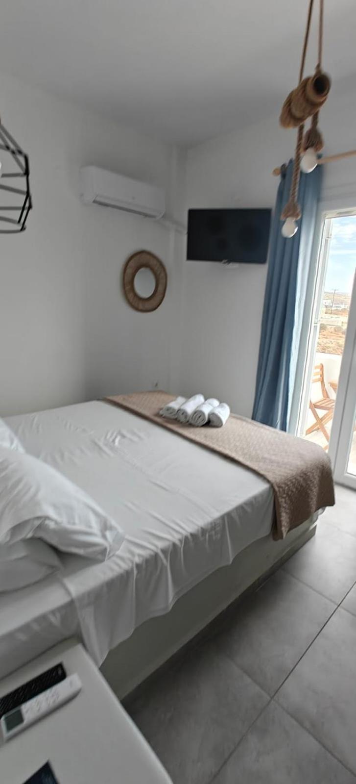 Joannes Vacation Rooms Adamantas Exterior photo